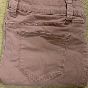 Nice/Light Pink No Boundaries straight leg stretchy colored jeans size 7